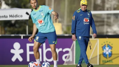 基恩帽子戏法助热刺，皮尔洛任意球绝胜米兰名宿